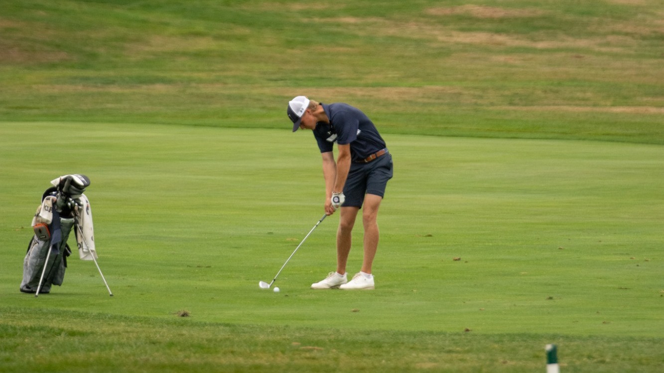 Tyler Fortney Putting Golf Ball