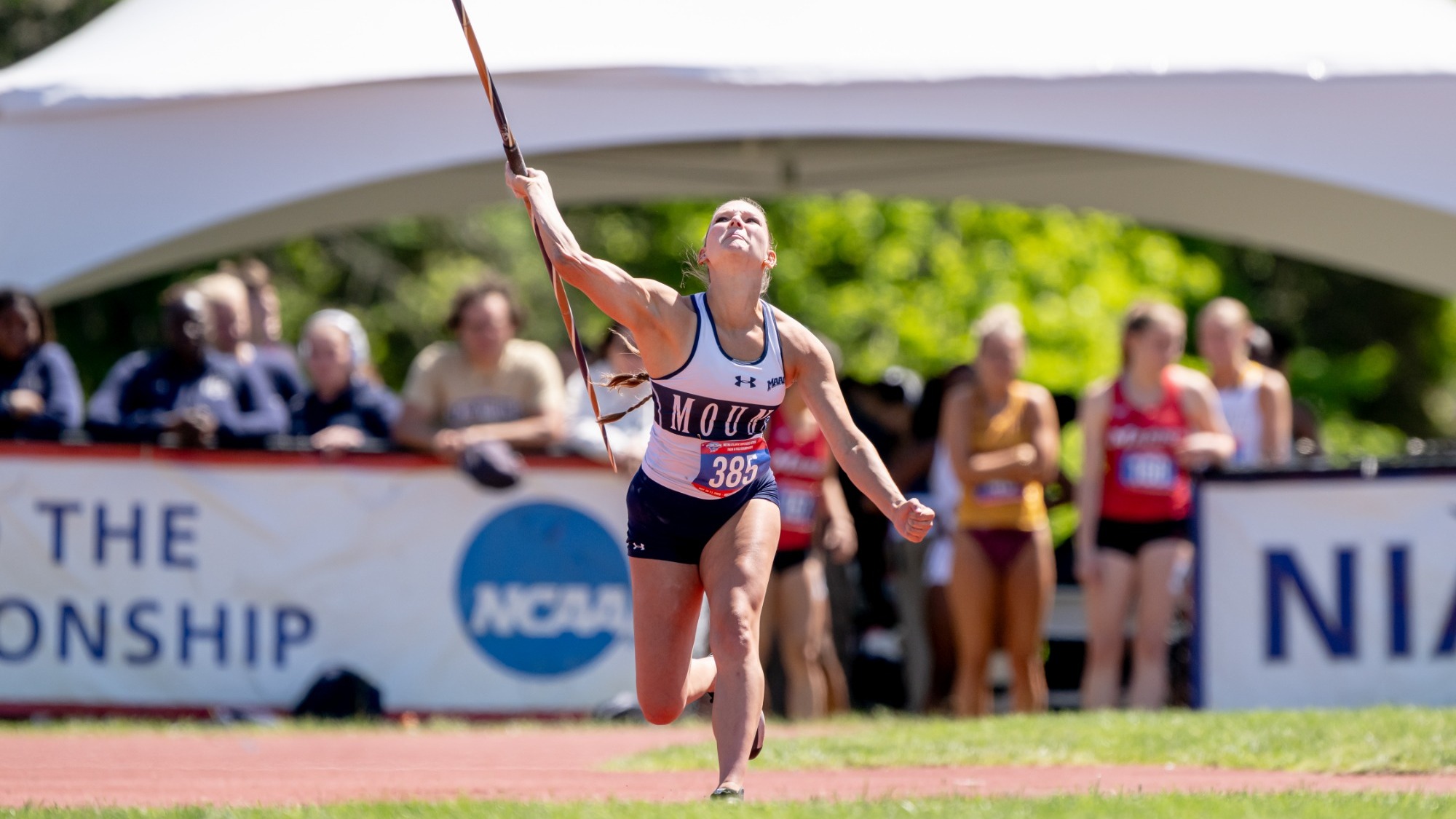 Rebecca Weir Planting to Throw the Javelin