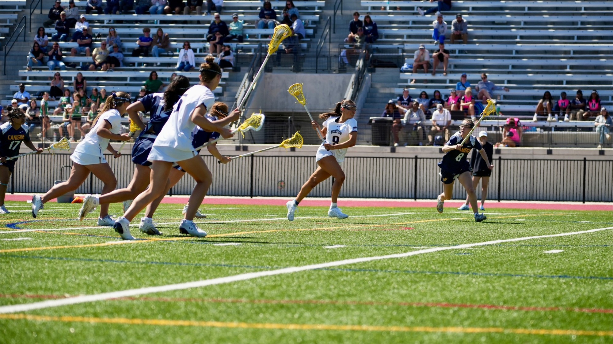 Brooke Molchanoff Goes In on a Free Position Attempt