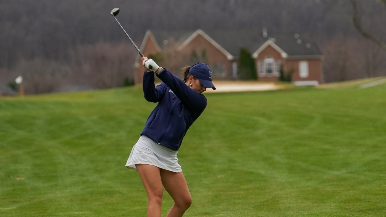 Jennifer Sorkin Getting Ready to Swing