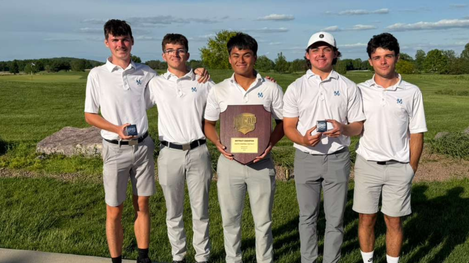 Men's golf South Central Champs