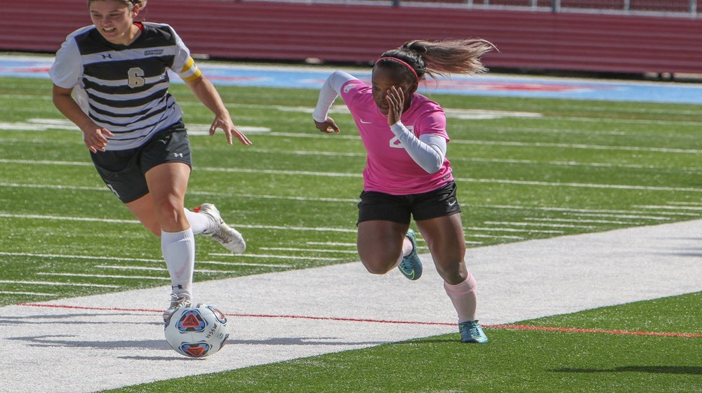 Women's Soccer Weaves Through Southwest Baptist, 20 Missouri