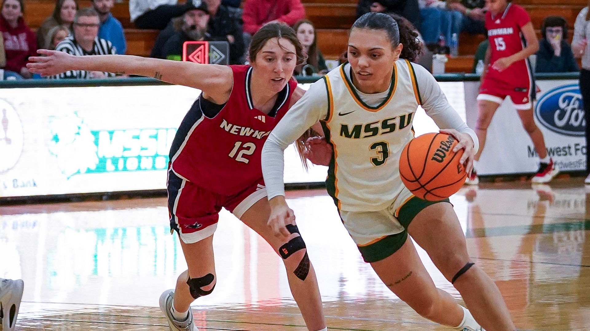 Nariah Clay_2025-26_BANNER_Newman_DSC02187.jpg