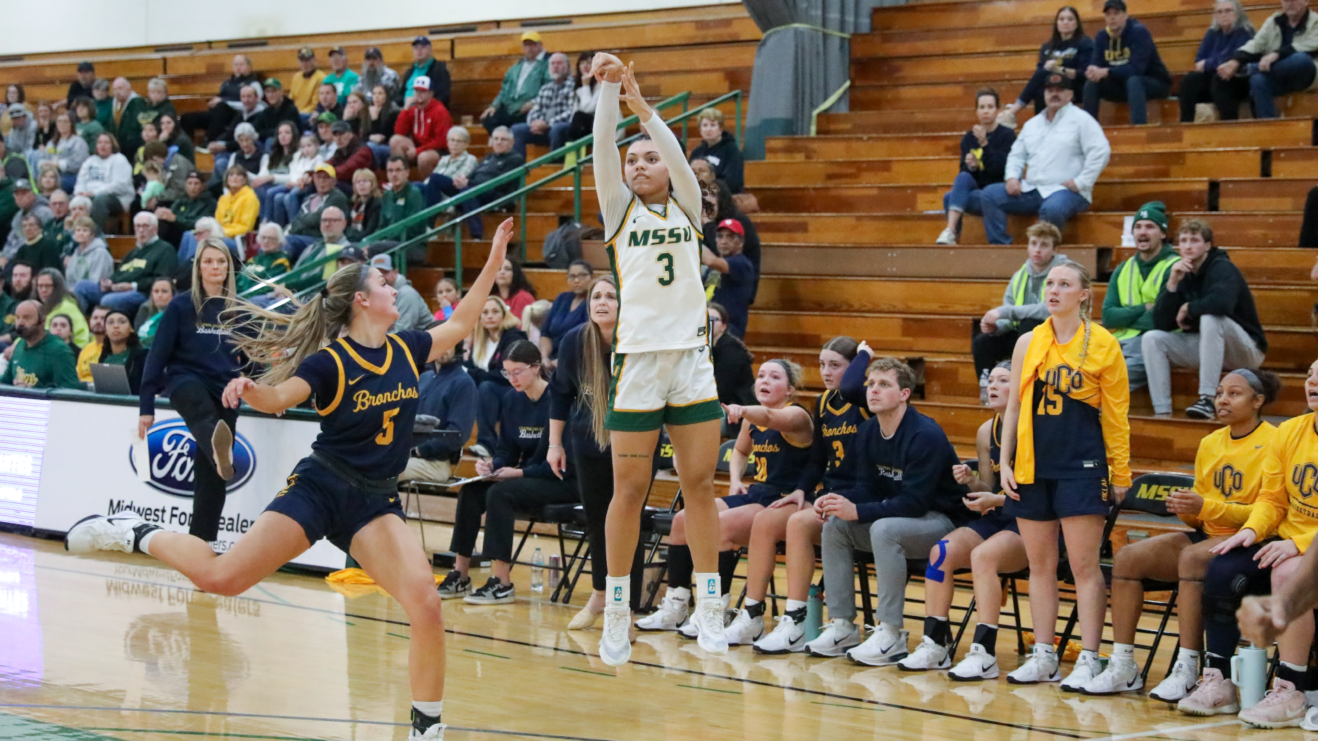 WomenBasketball2026Banner