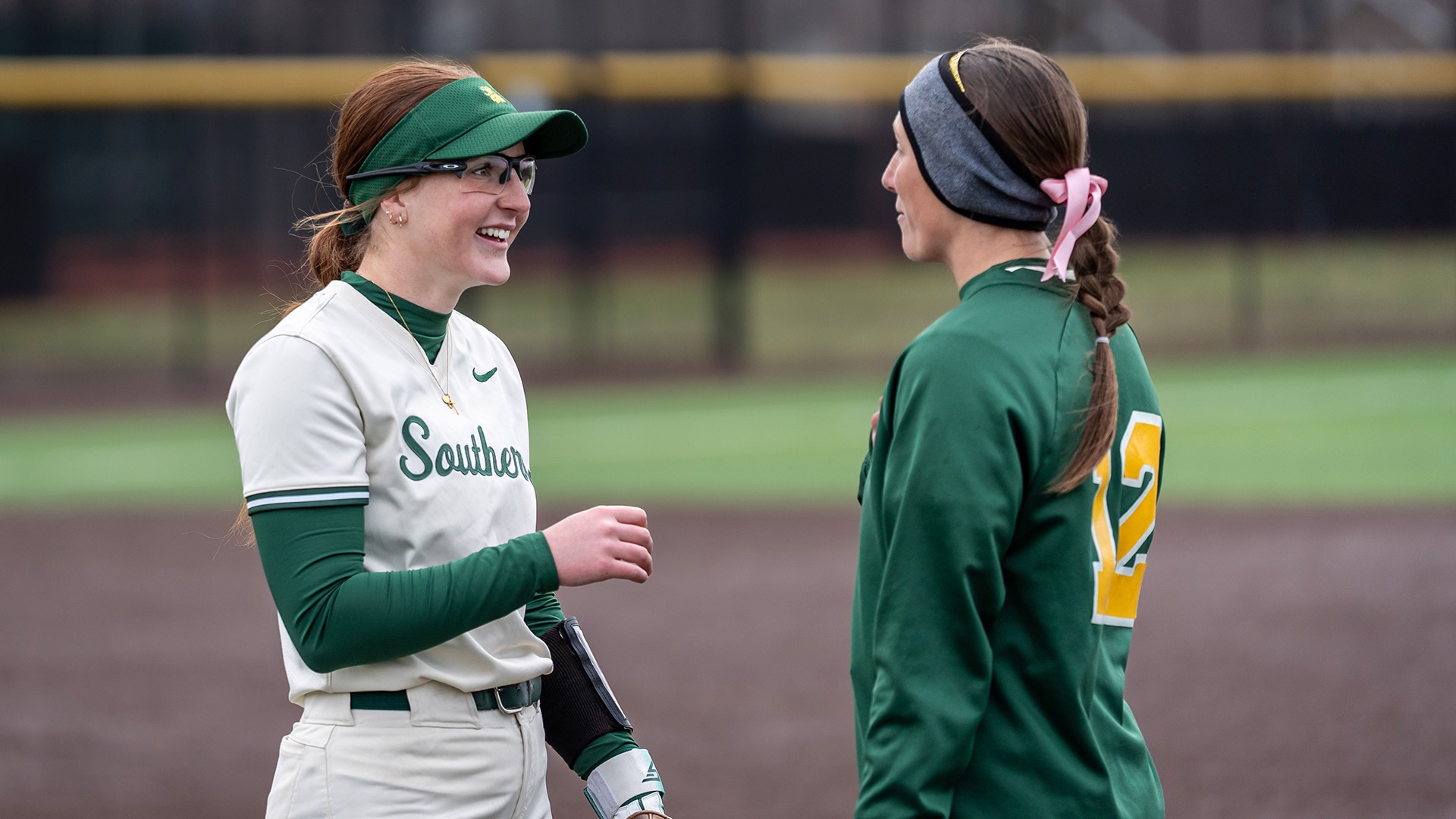 Bailey Dillon_Maddie Rolfs_2026 MSSU Softball_BANNER_DSC03544.jpg