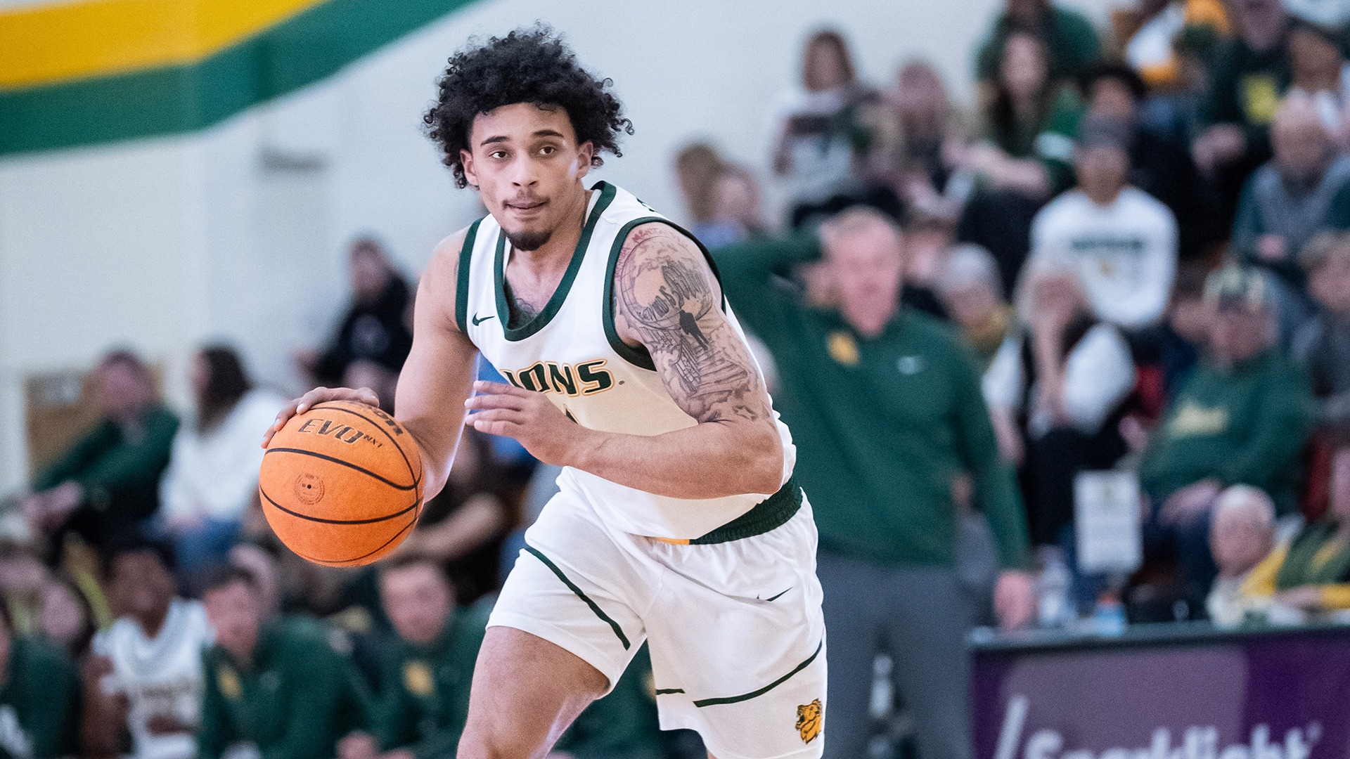 Gavyn Elkamil_2025-26 MSSU Basketball_BANNER_55112252224_14f7e3fa54_o.jpg