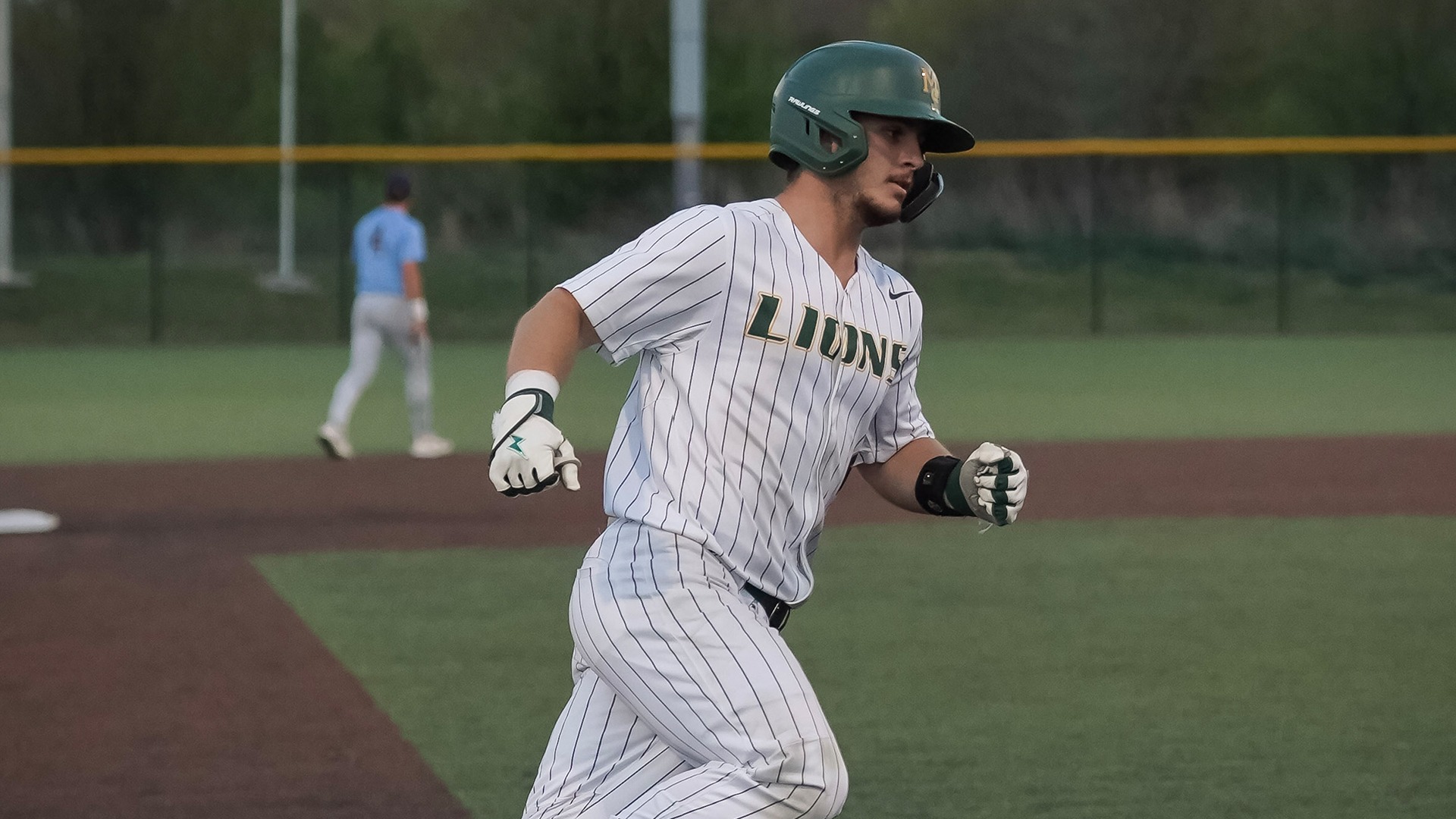 Aiden Hinkle MSSU Baseball BANNER_2026_DSC05070.jpg