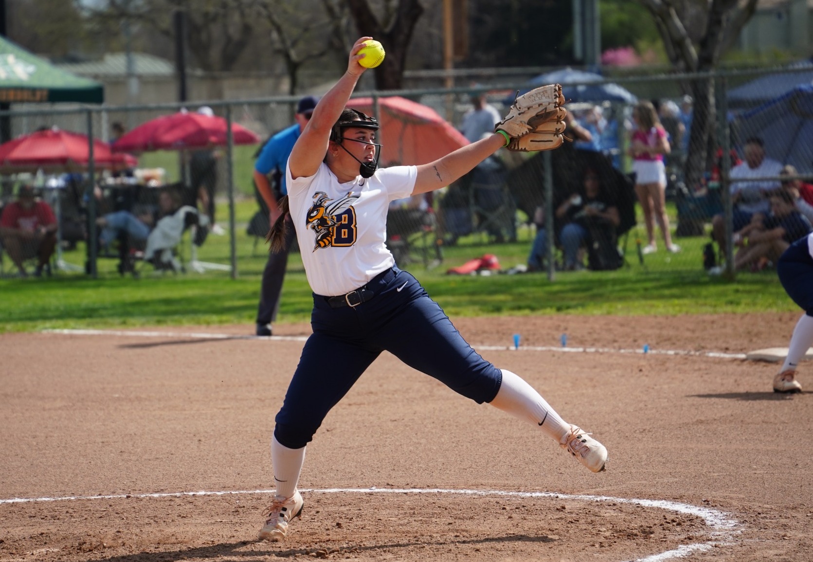 Avery Gray pitches in the circle for the Yellowjackets