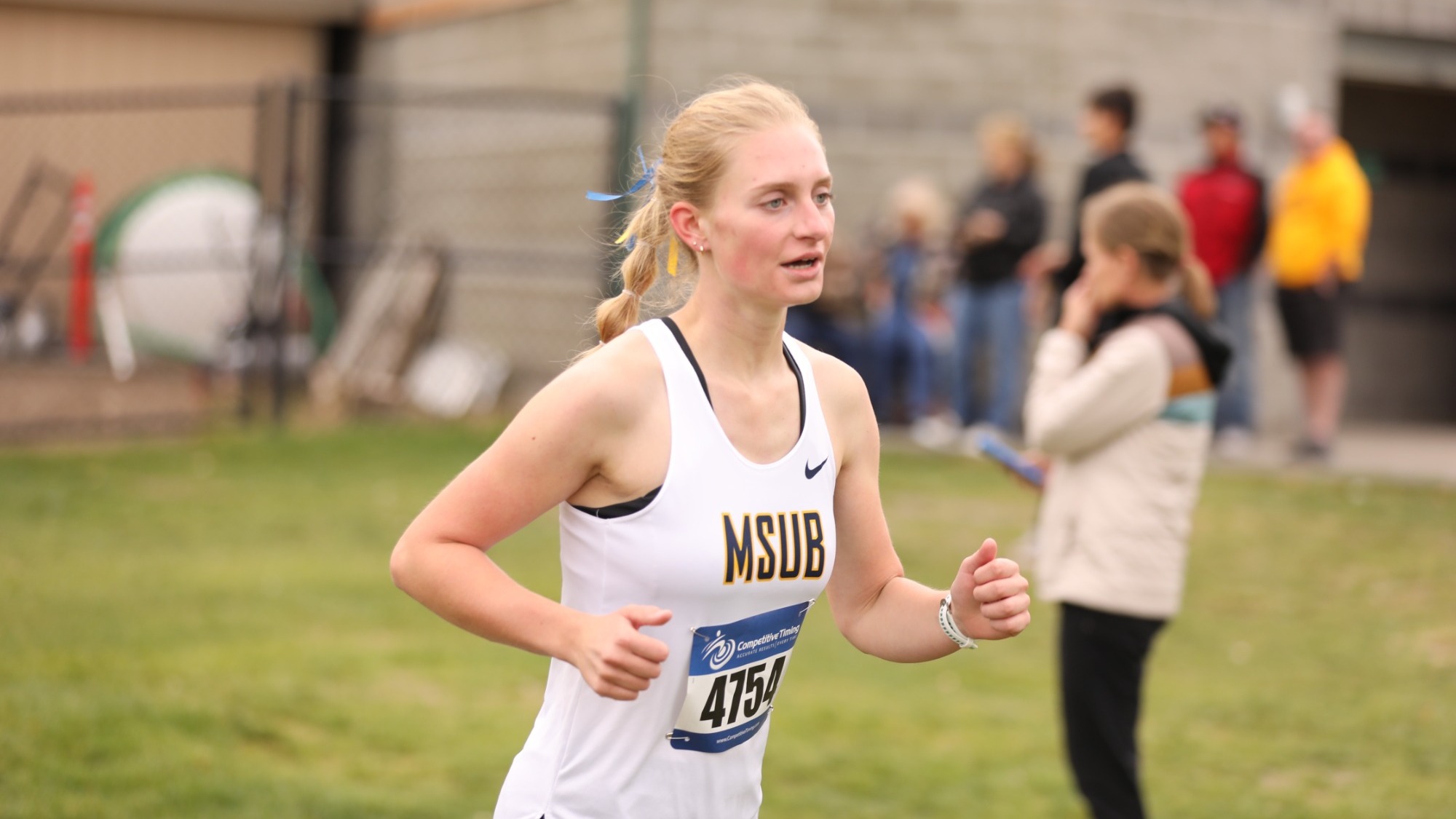 Ally Coey takes a corner mid race