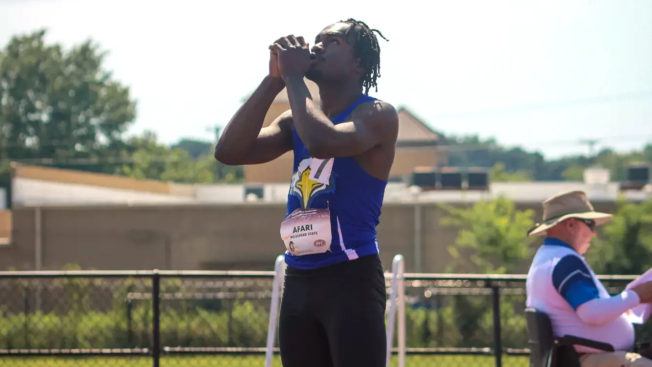 Sam Afari at 2026 OVC Outdoor Track & Field 400m start