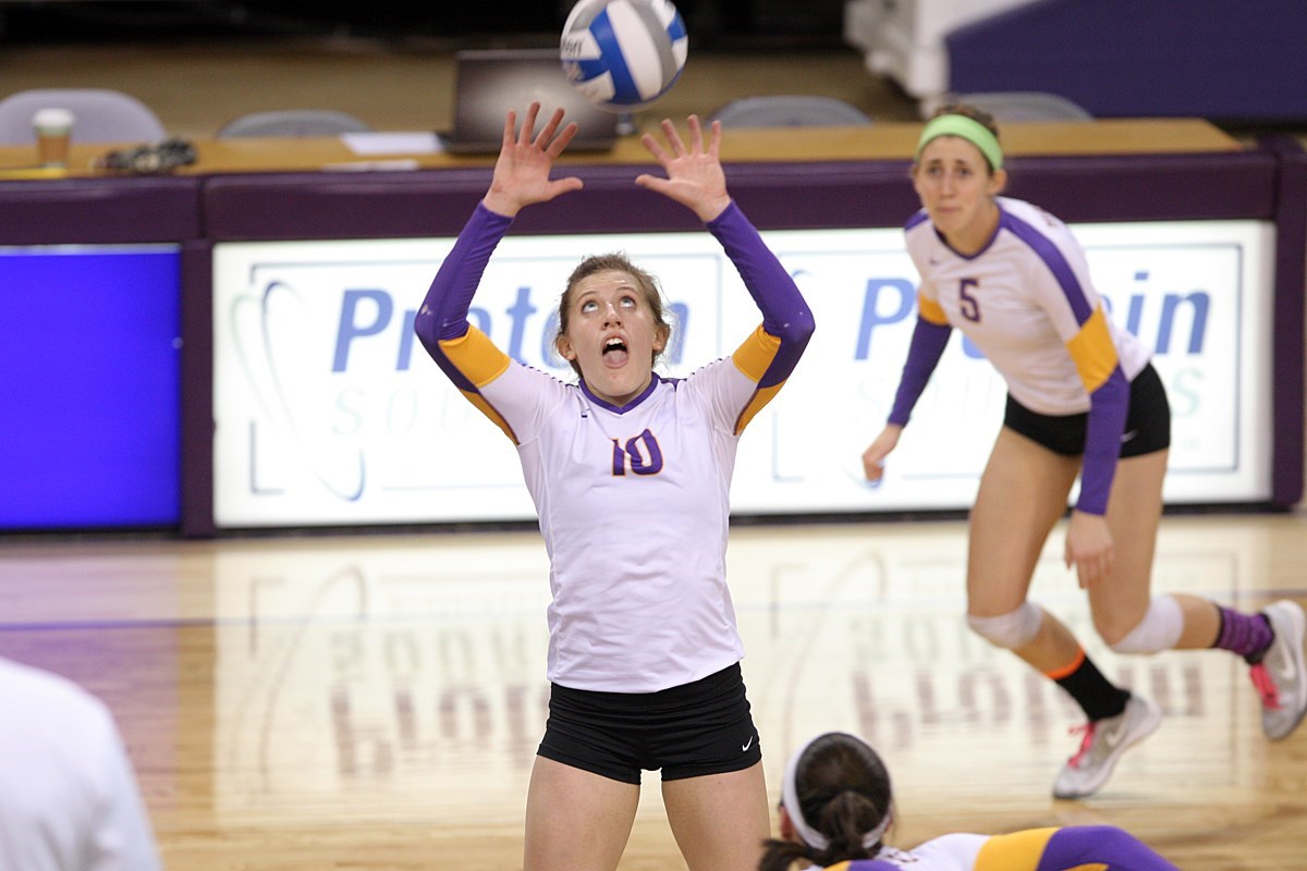 Ellie Van De Steeg Women #39 s Volleyball Minnesota State University