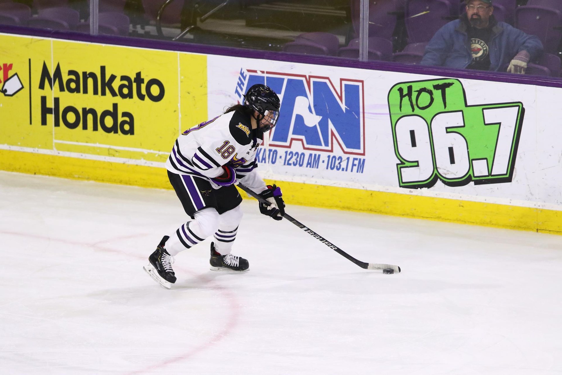 Megan Hinze Women's Hockey Minnesota State University Mankato Athletics