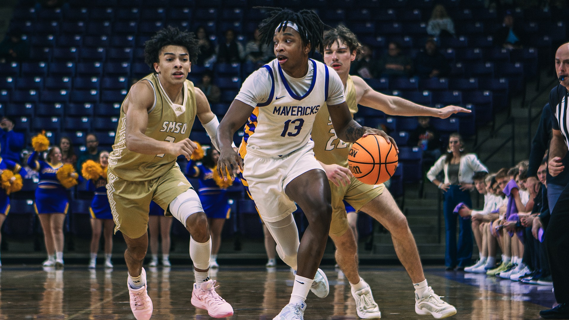 David Harmon brings the ball up the court during Minnesota State's game against Southwest Minnesota State (12.13)