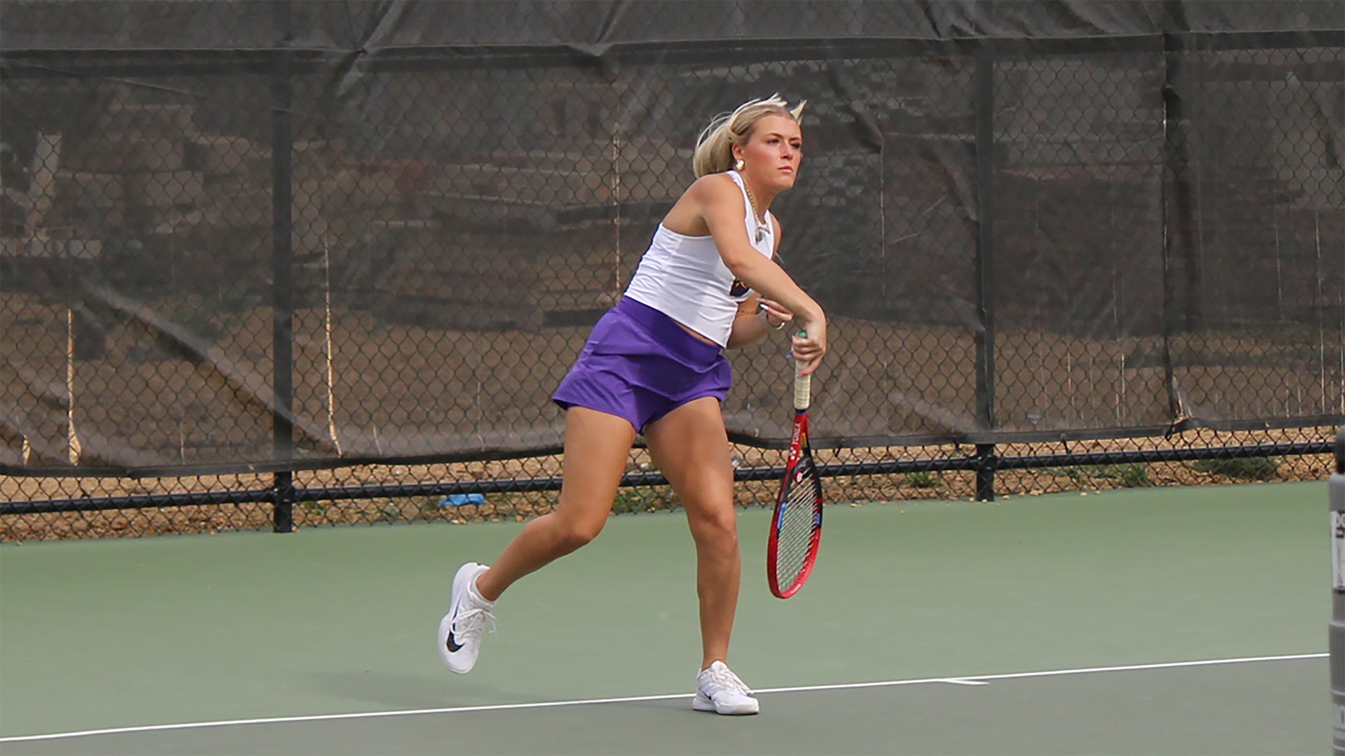 Ellie Peterson Forehand Serve at The Gustavus October Invitational