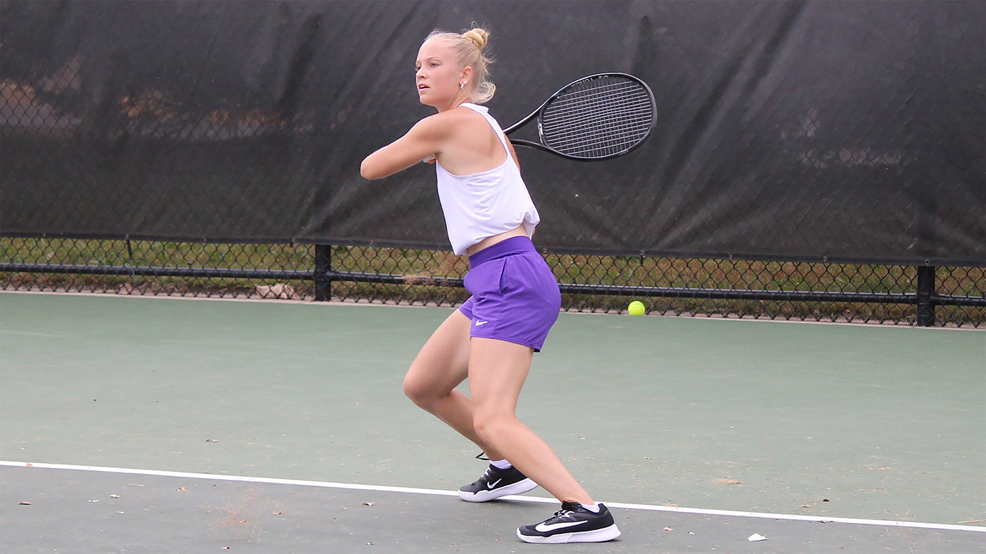 Lucie Sliskova Hits a Forehand Shot at The Gustavus October Invitational