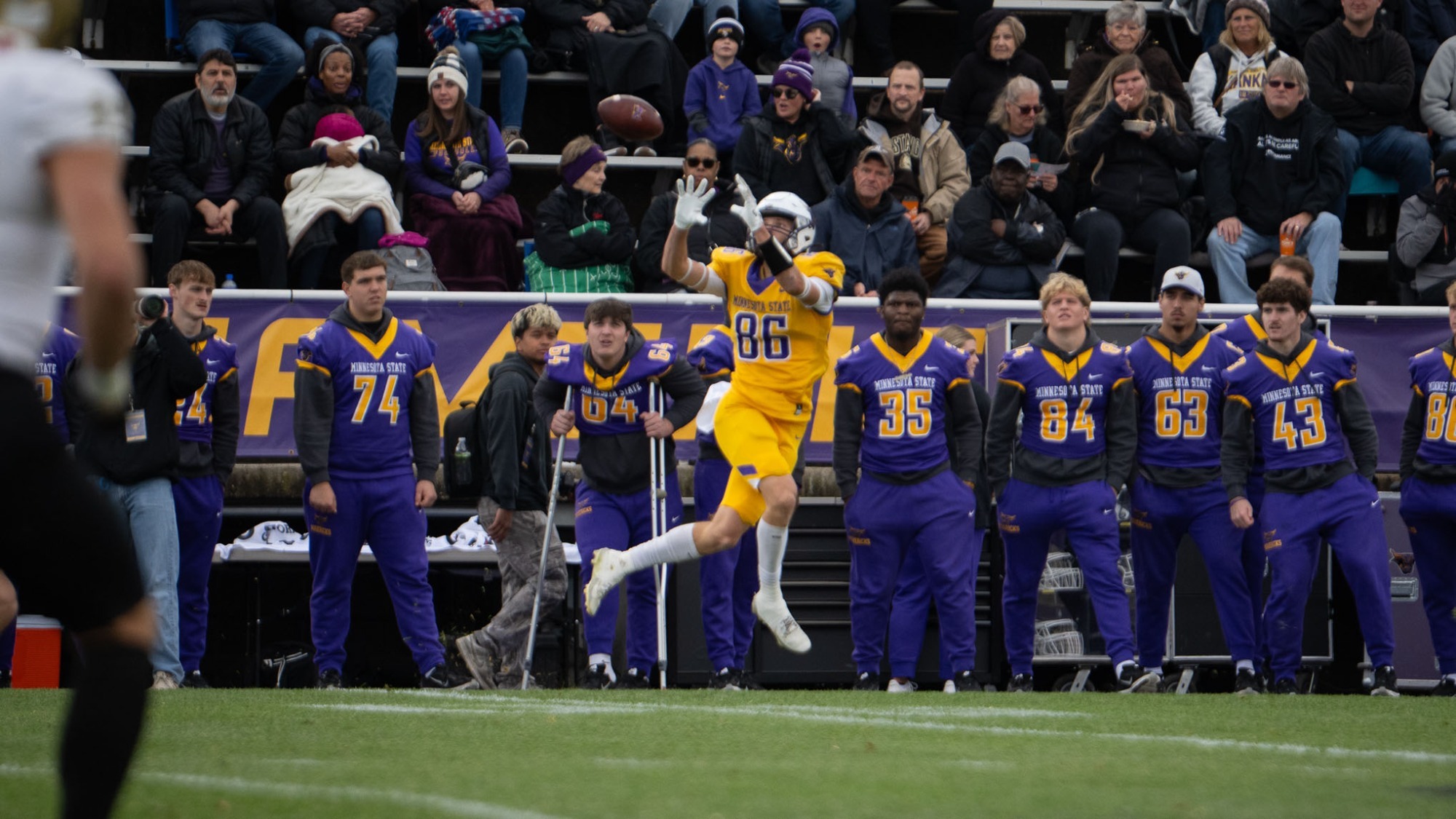 Hudson Dillon hauls in a catch in MSU's game against SMSU (11.1)