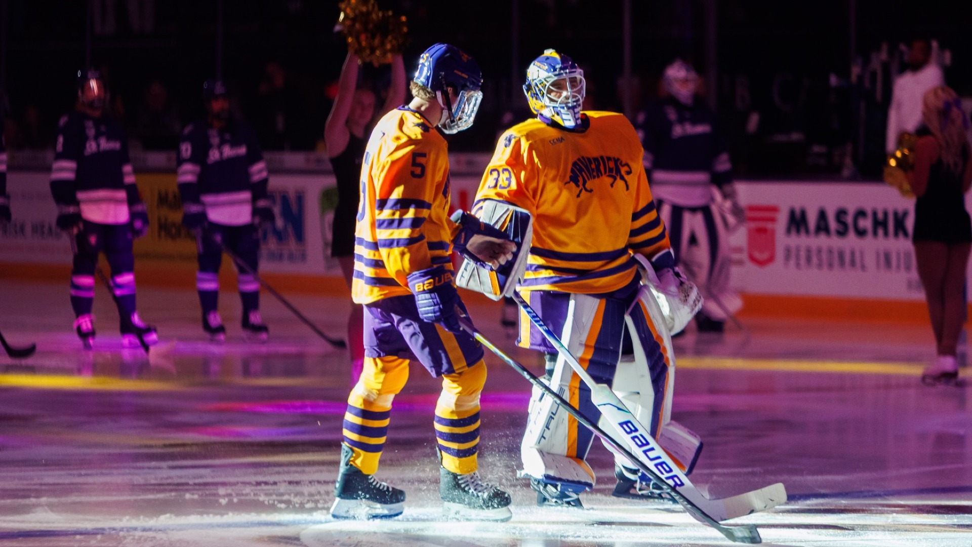 Tracy and Wheeler starting lineup on ice 