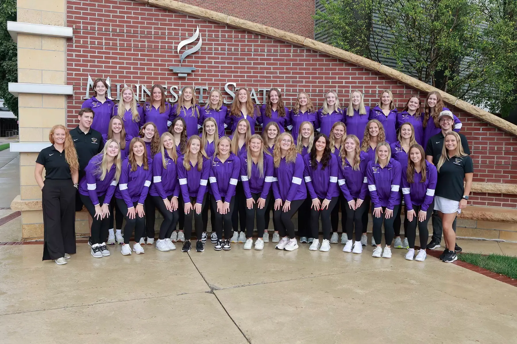 2025-26 Minnesota State Swimming & Diving Team