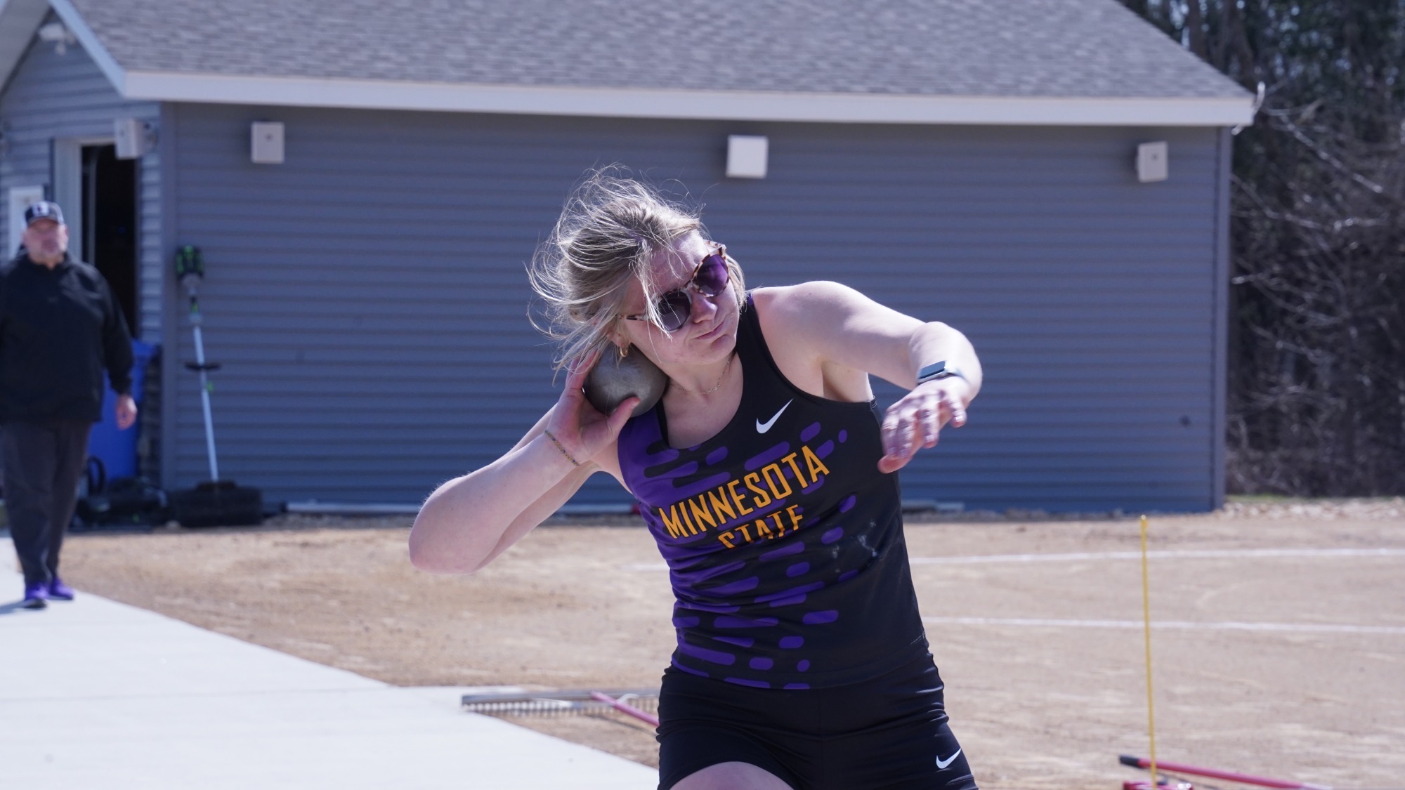 Jocelyn Hart shot put at Minnesota State Open
