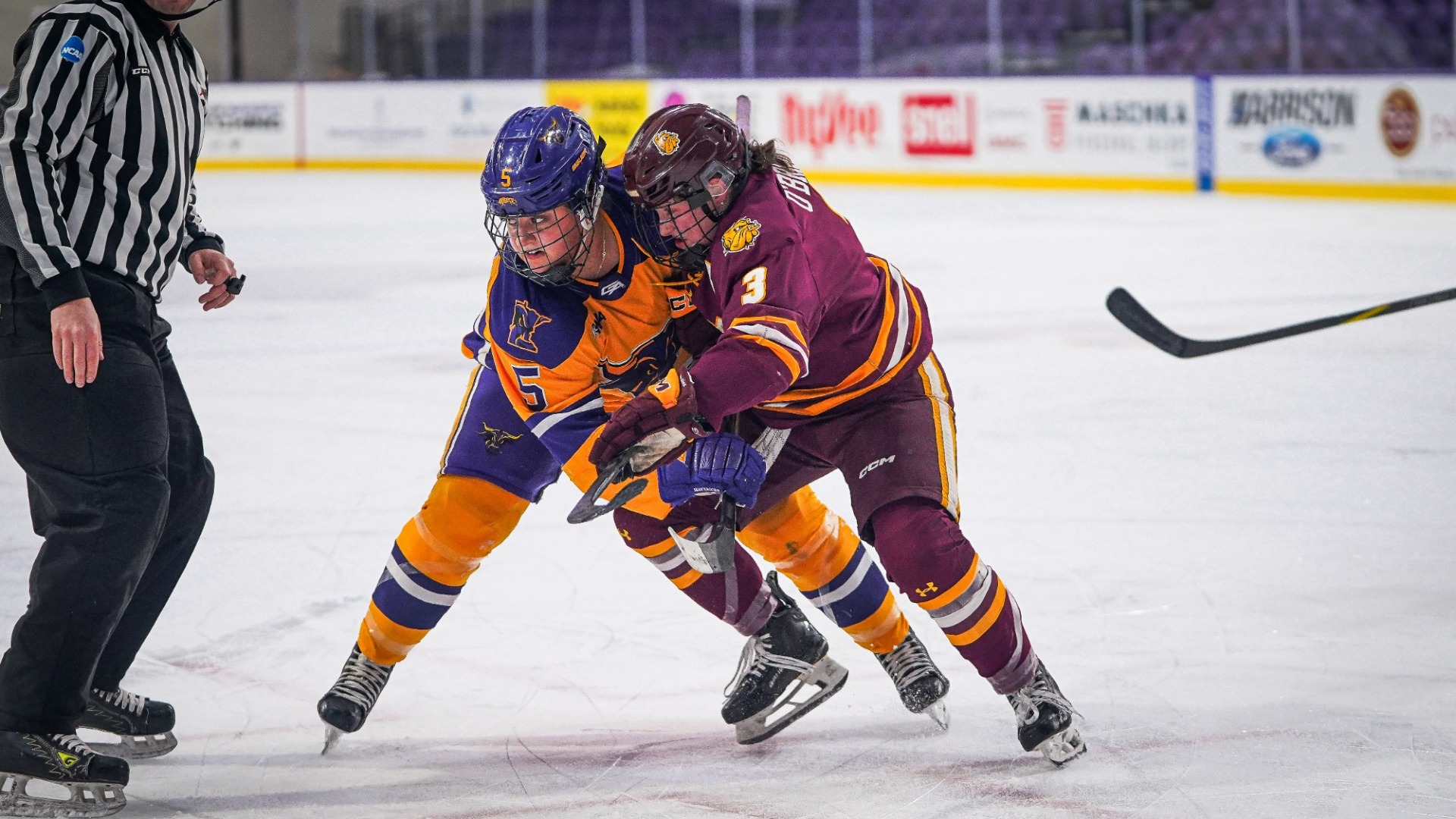 Sophie Stramel vs Minnesota Duluth in scoreless tie 1.23