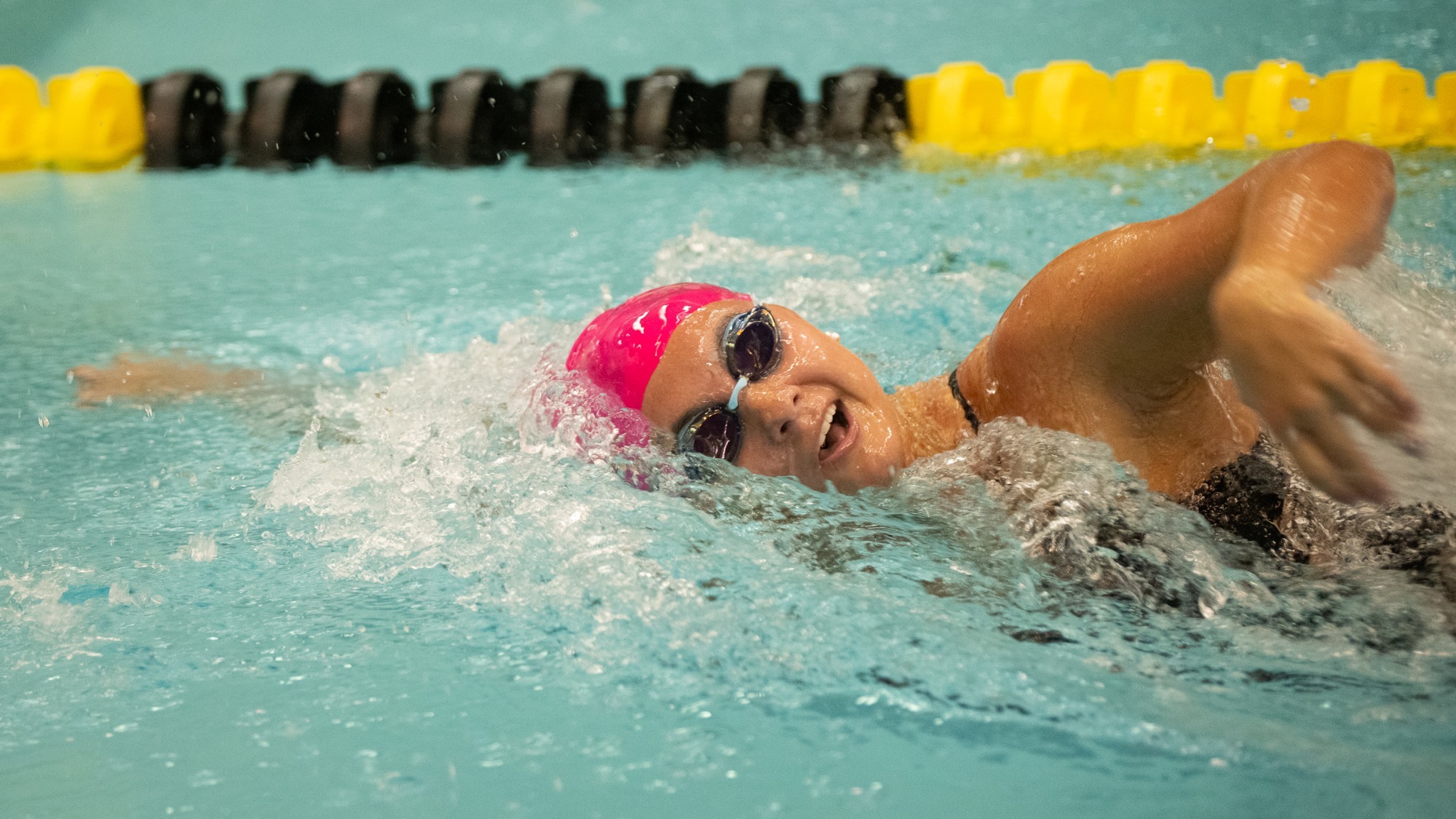 Paige Samuleson competes at the purple/gold intersquad.