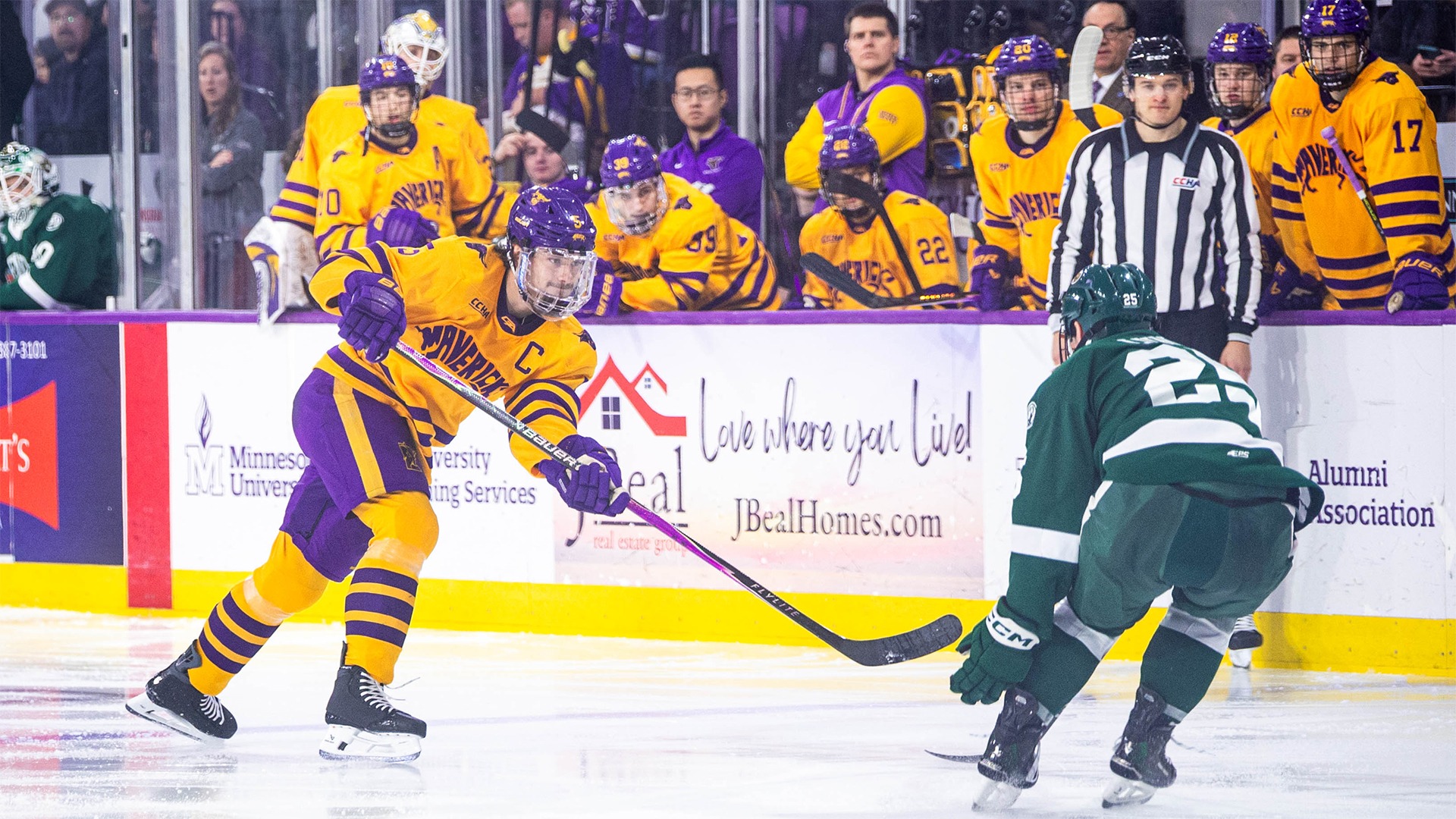 Mason Wheeler point shot vs. Bemidji State Saturday