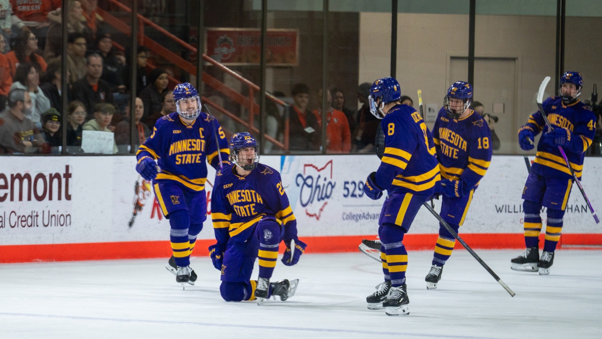 Sawyer Scholl Goal Celly vs. Bowling Green Feb .20