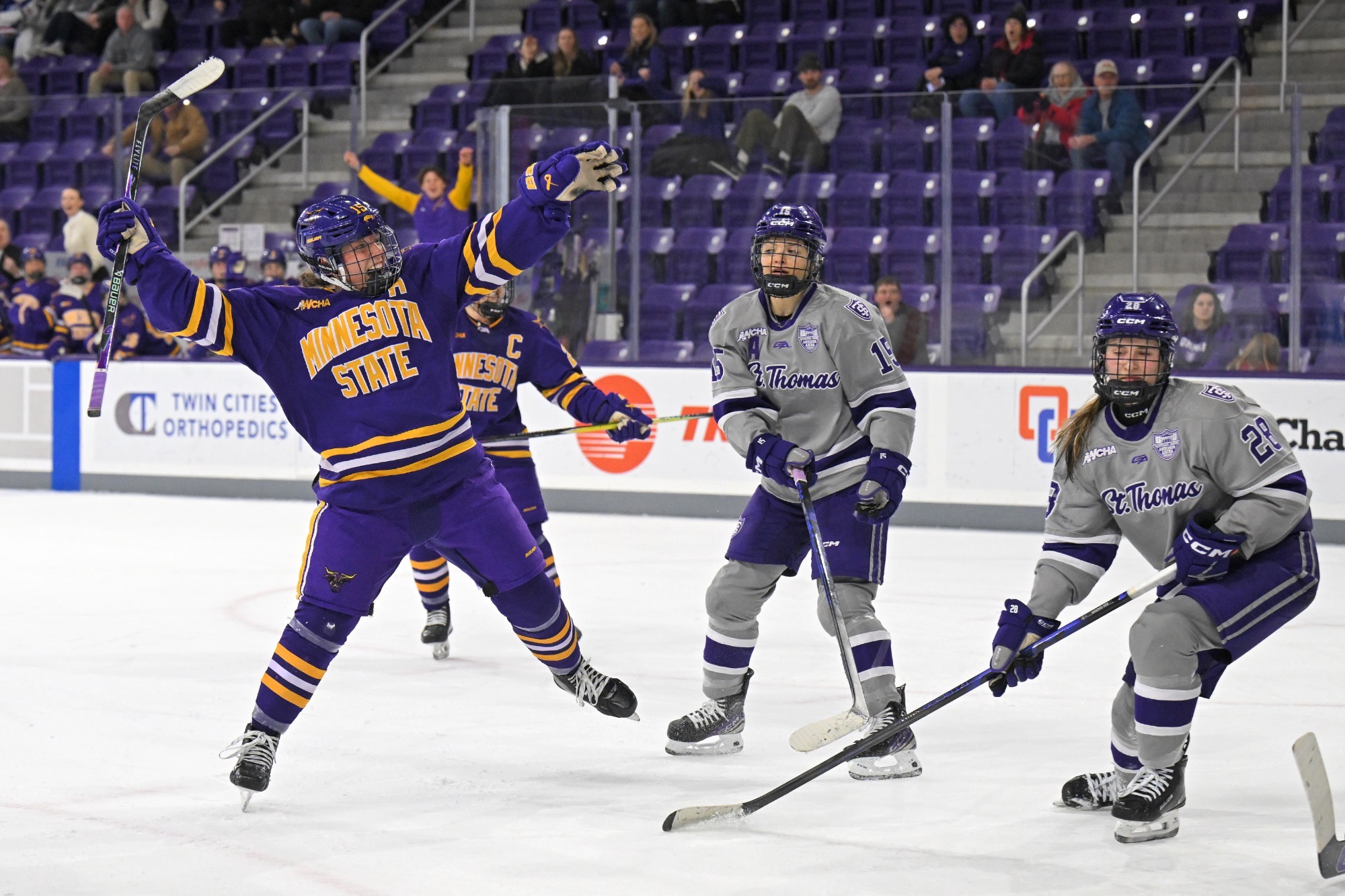 Kianna Roeske scoring in overtime against St. Thomas 