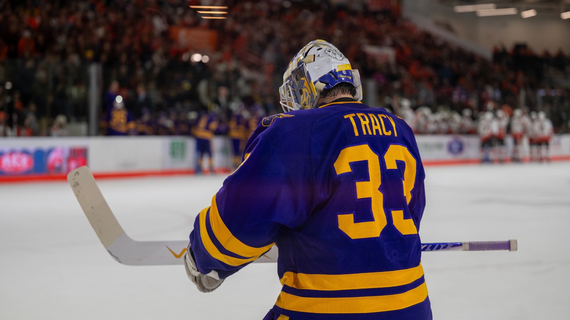 Alex Tracy from behind shot at Bowling Green