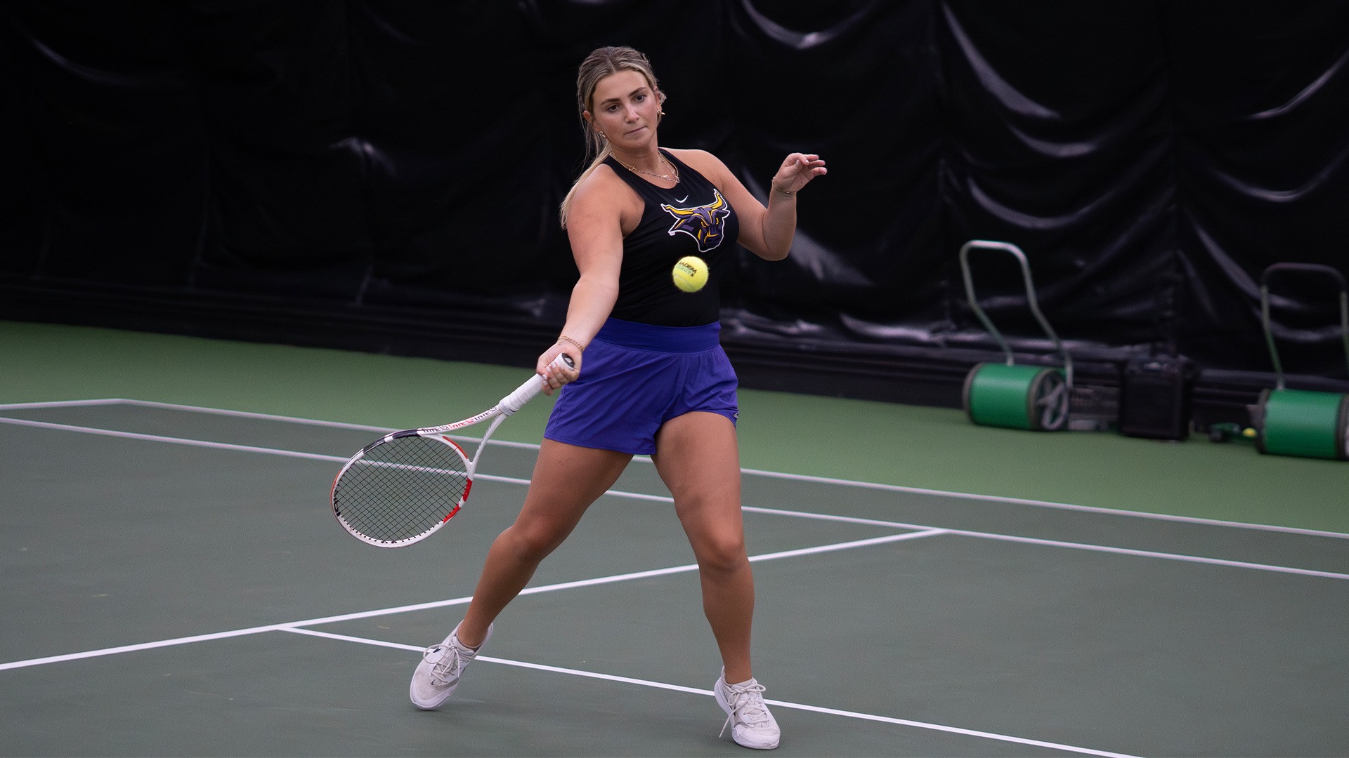 Taina Cordeiro forehand at GAC