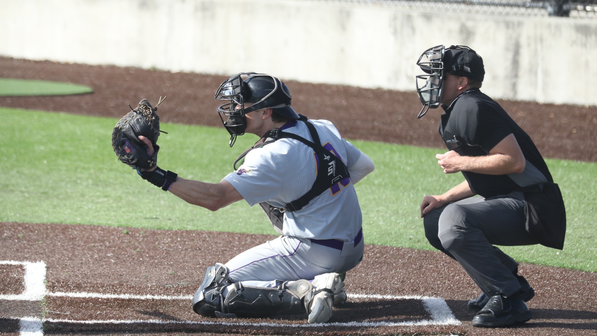 Brandon Vlcko receives a pitch  during MSU's game against Saginaw Valley State (3.5)