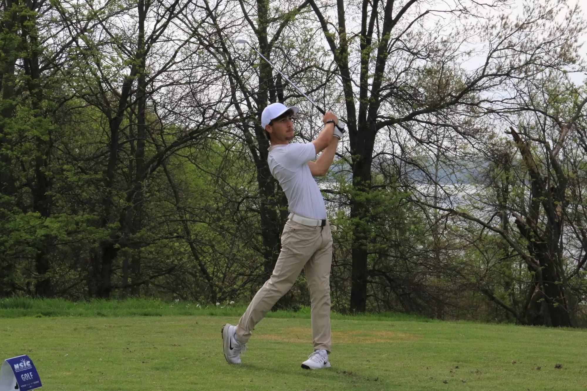 Paul Rezko on tee box