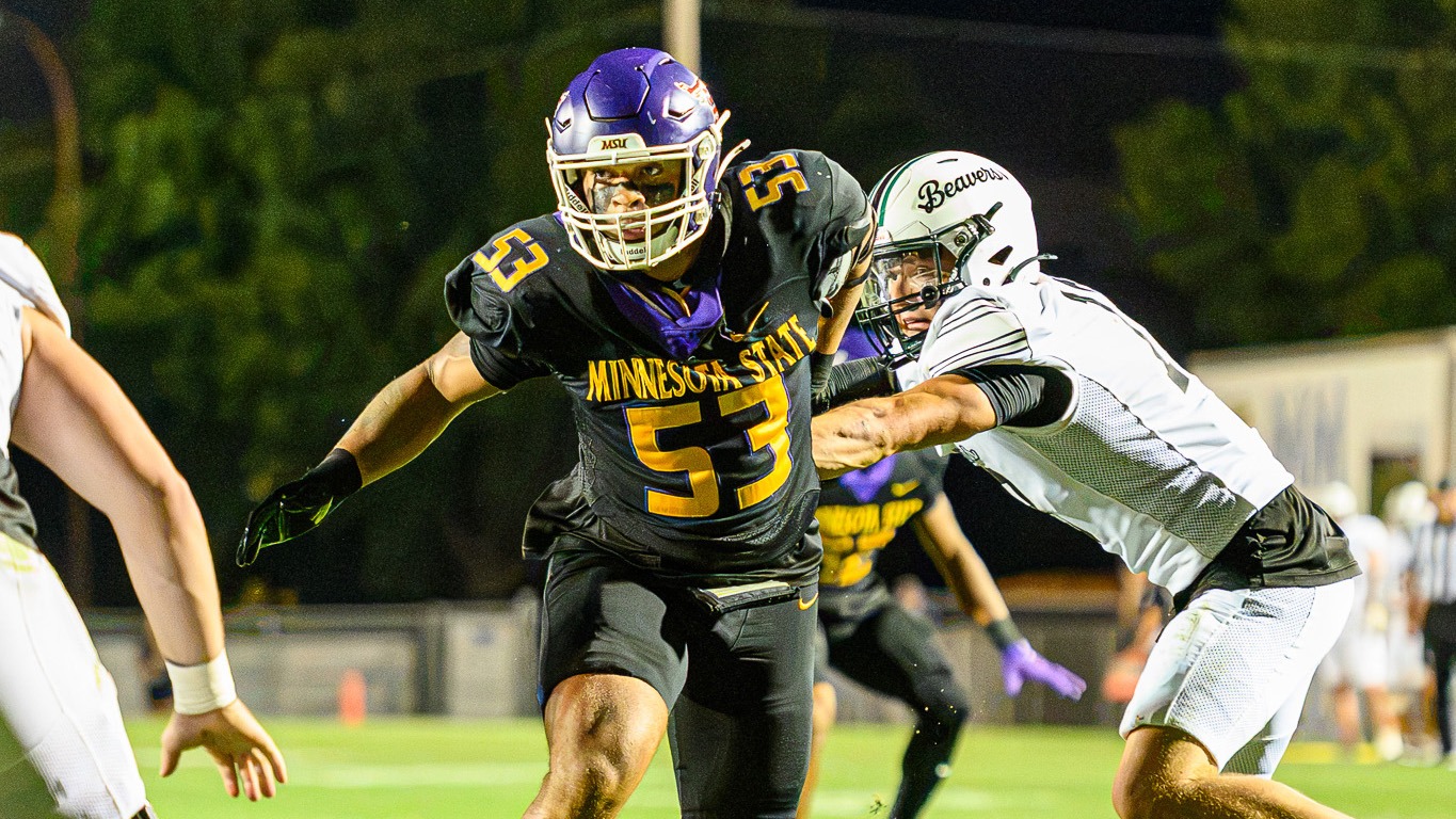 Bryan Wilson sheds.an offensive lineman in MSU's win over Bemidji State (9.12)