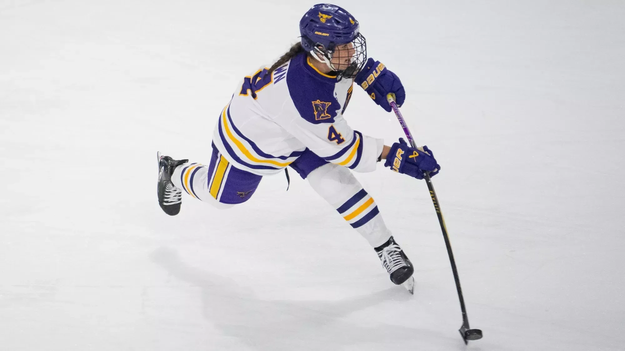 Neely Hawn prepares to fire a shot in MSU's win over RPI (9.25)