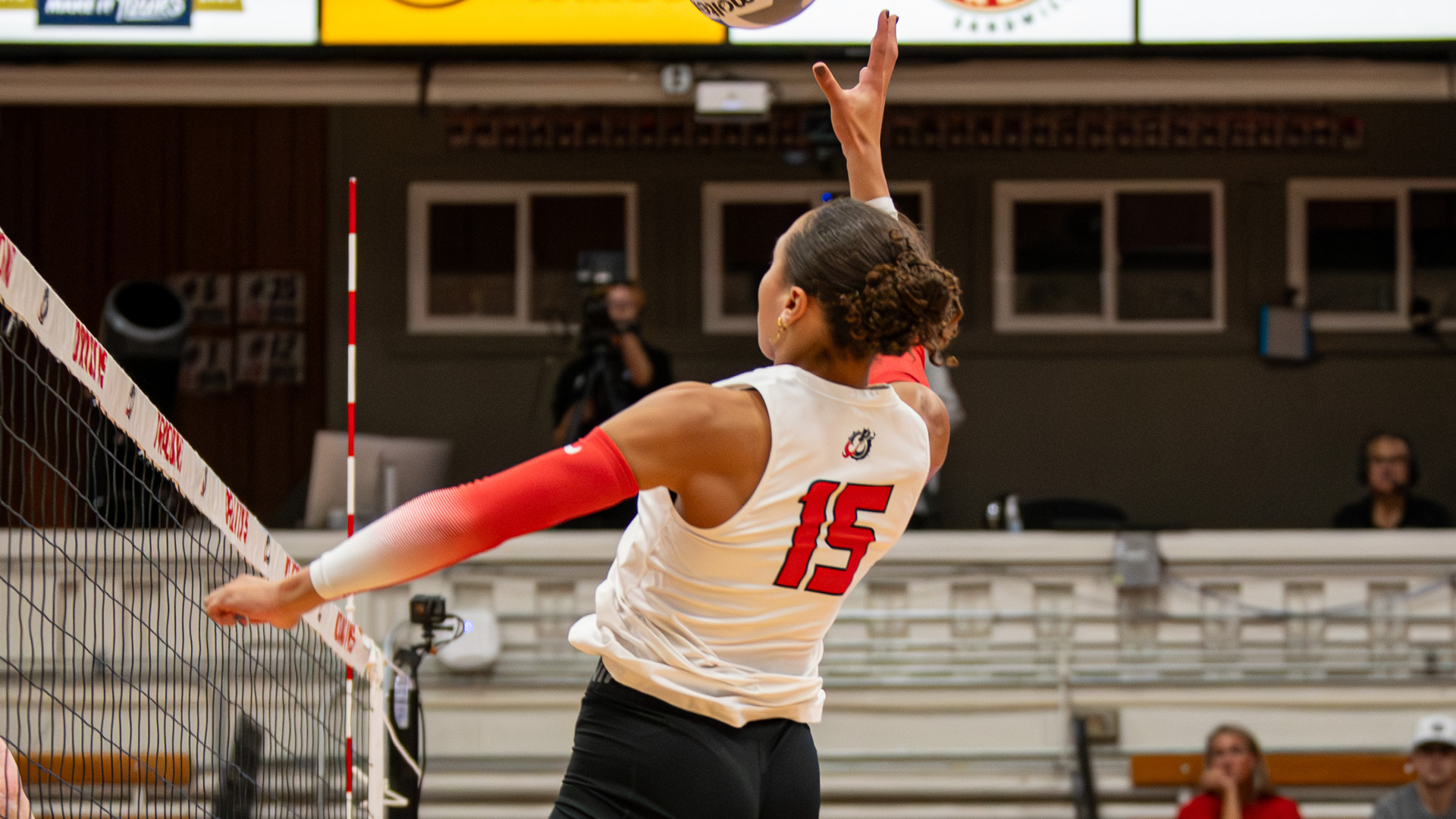 Mya Pfeifer had nine kills and a .750 hitting percentage in a three-set win over Minot State.