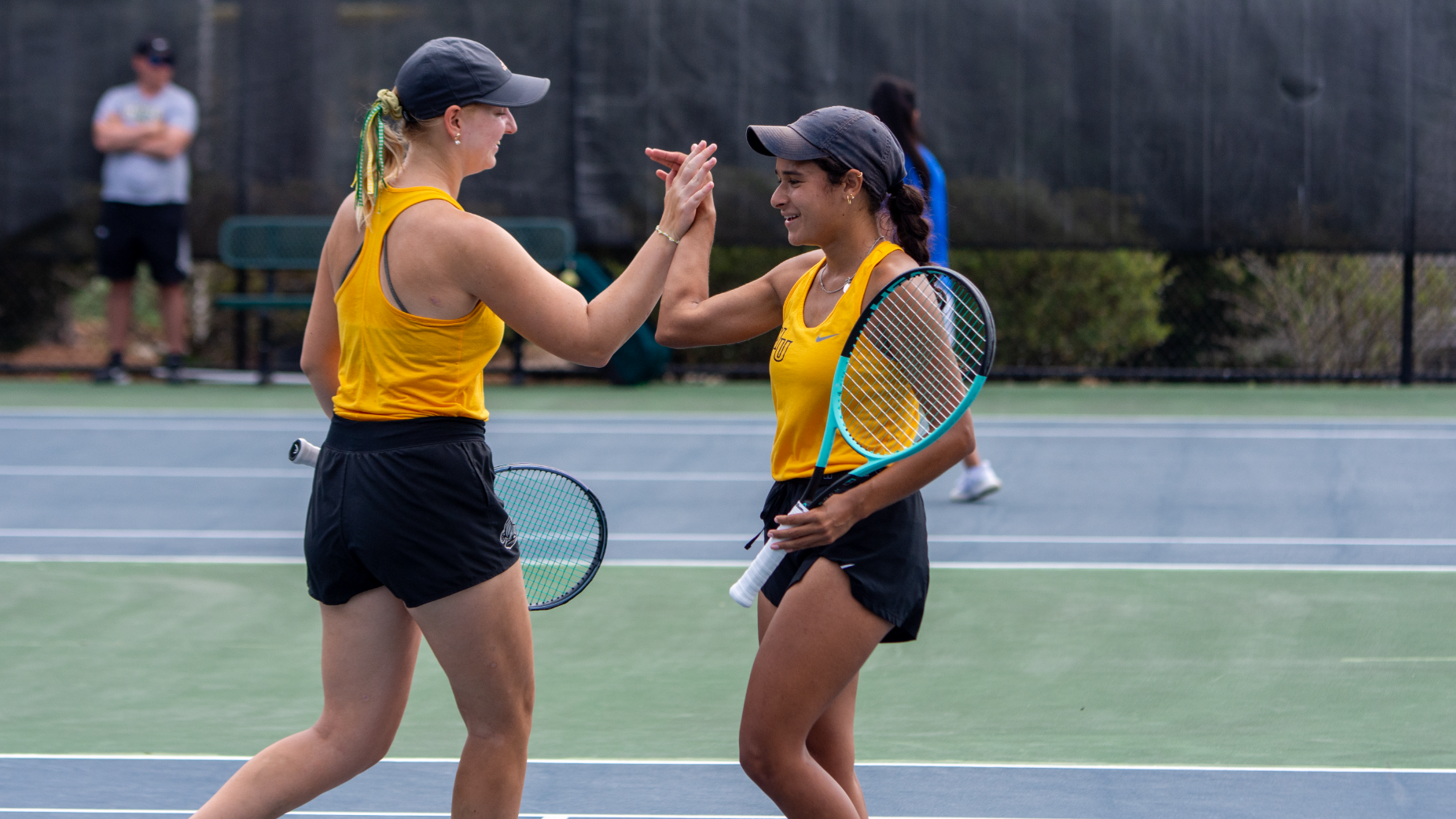 Emma Hulicki and Annabelle Subirats high five