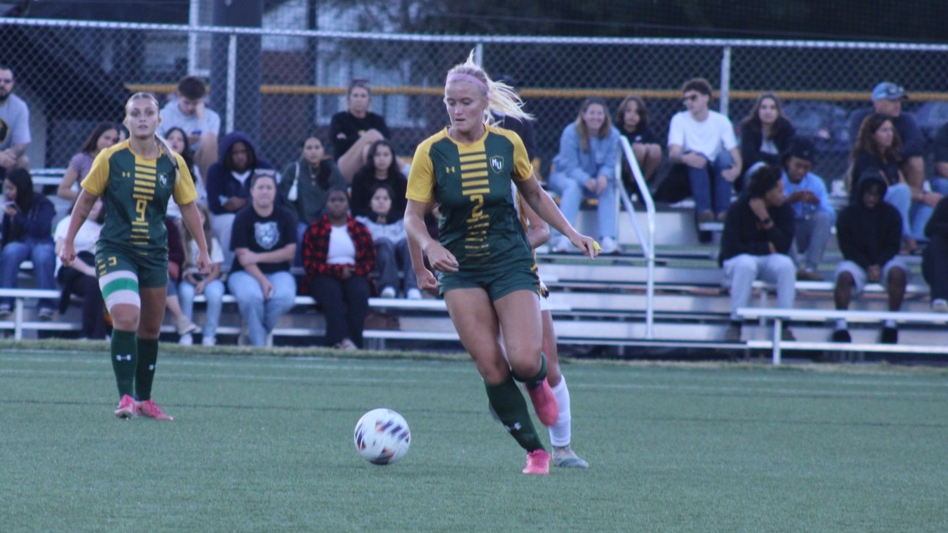 Summer Ward driving towards the goal at Pfeiffer