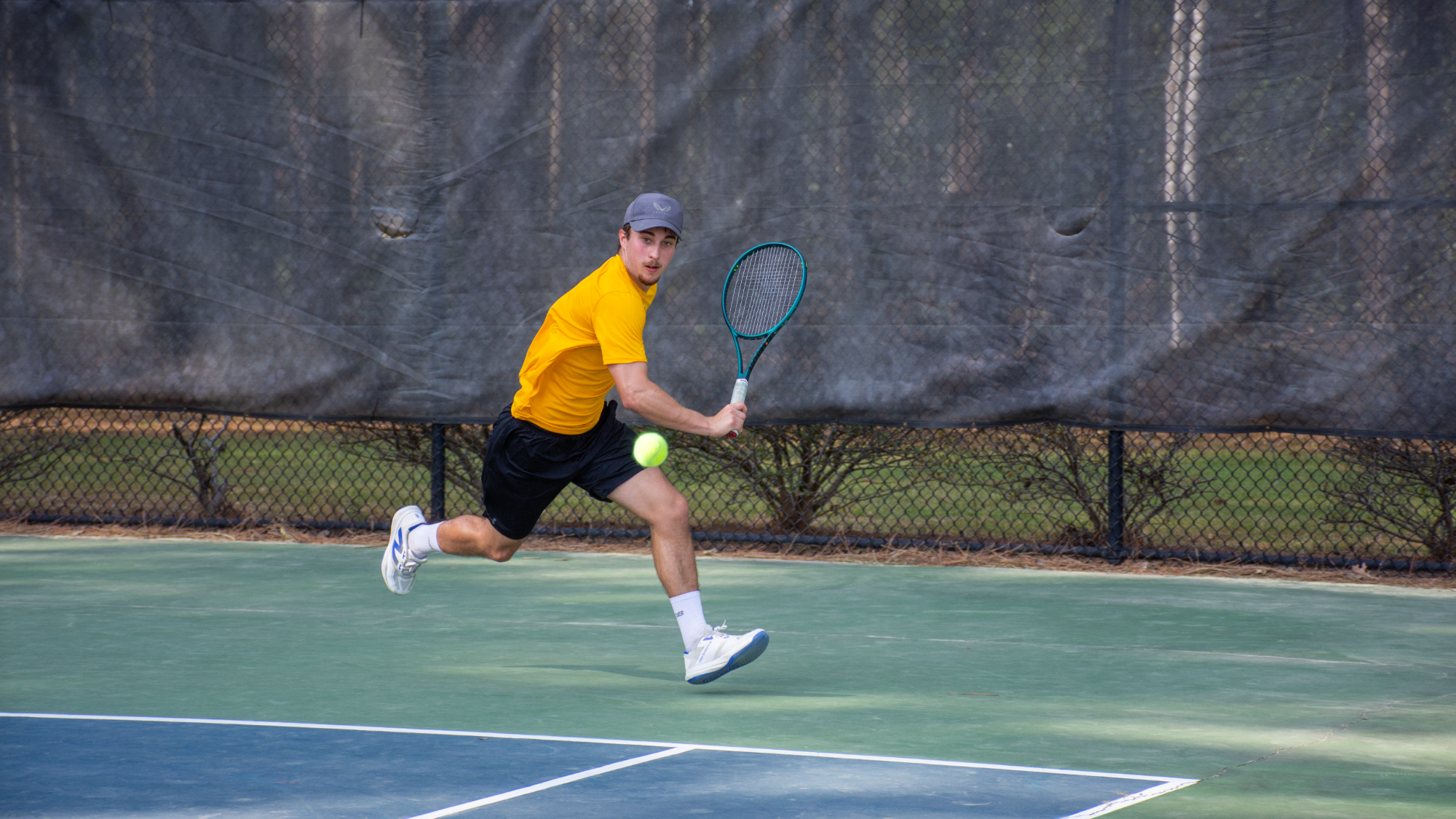 Billy Johnson moving toward ball