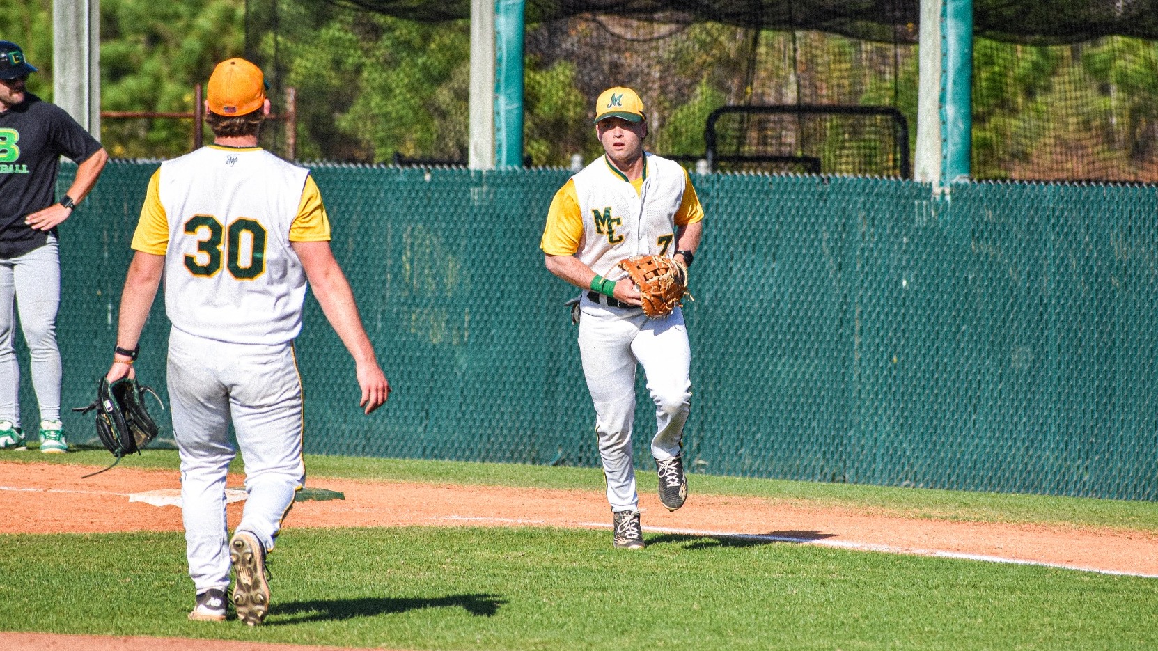 Keegan Megaro returning the ball to Sean Jennison