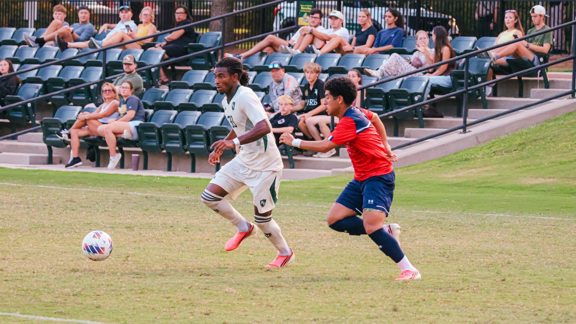 Gerard Bradley with the ball in opponent territory during scrimmage