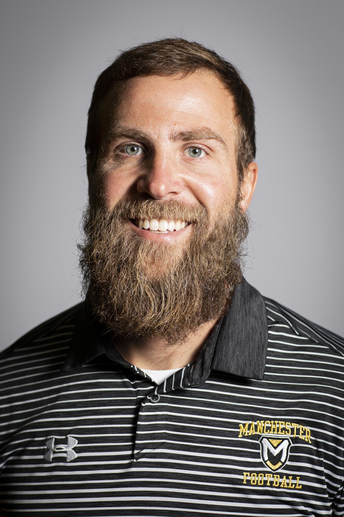 Alex Bellfy Headshot