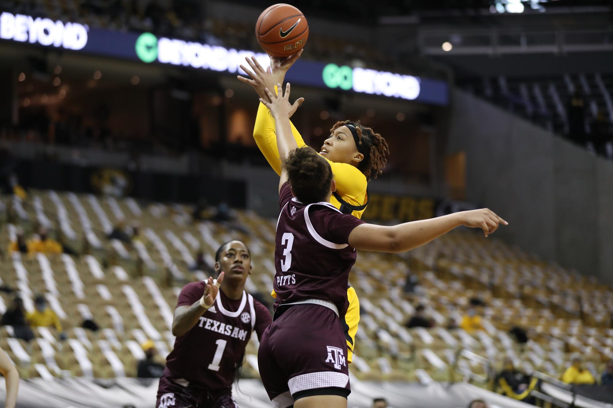 LaDazhia Williams Women's Basketball University of Missouri Athletics