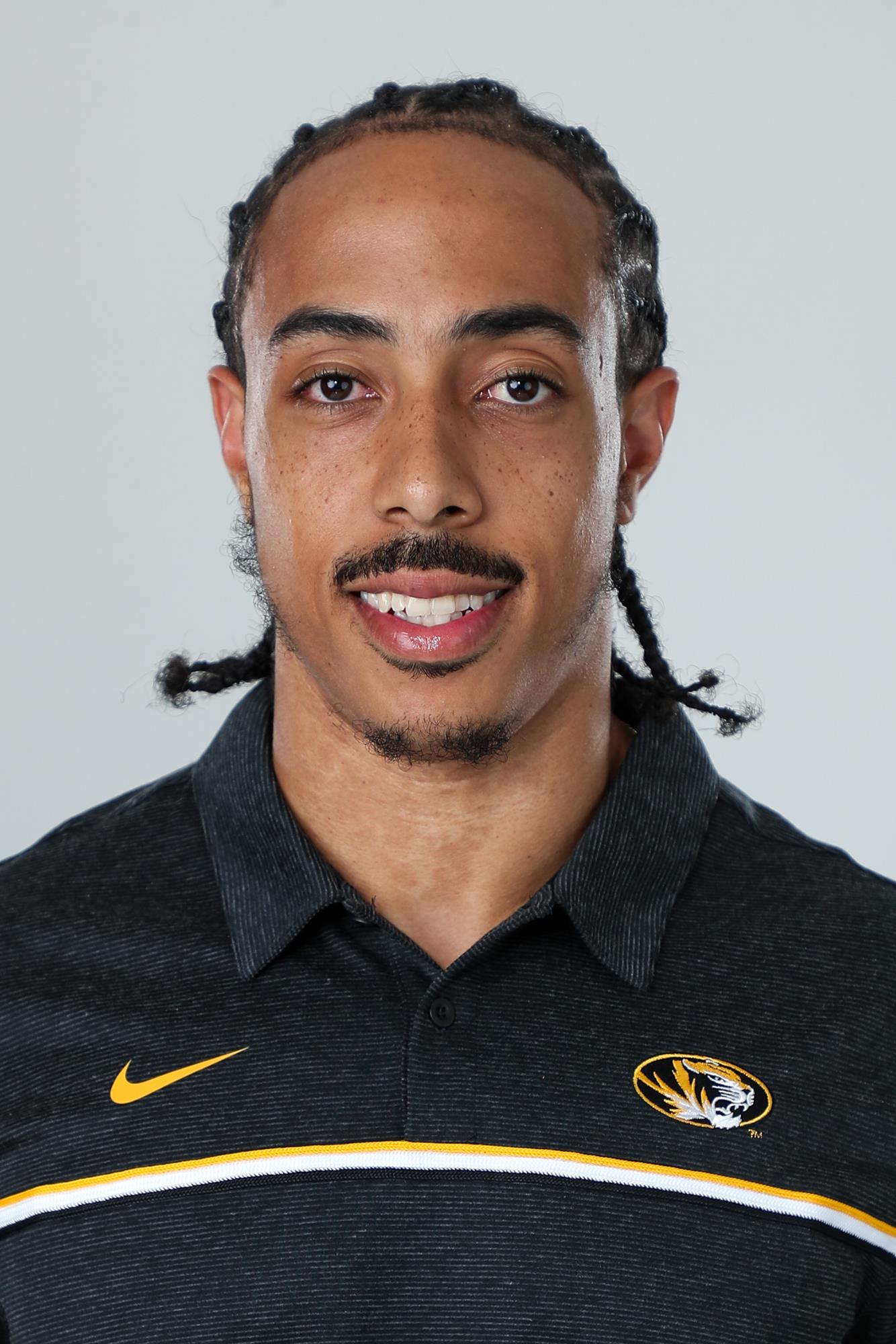 marcus edwards headshot
