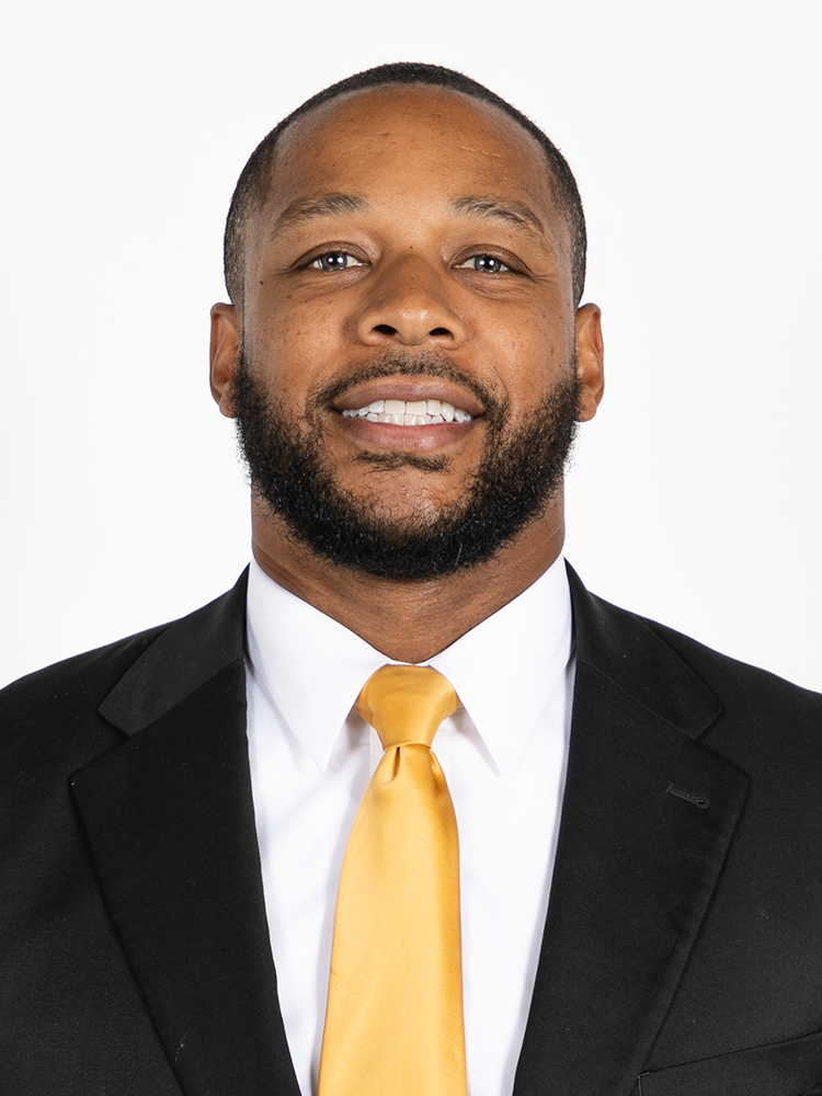 2024-25 Preston Beverly Headshot
