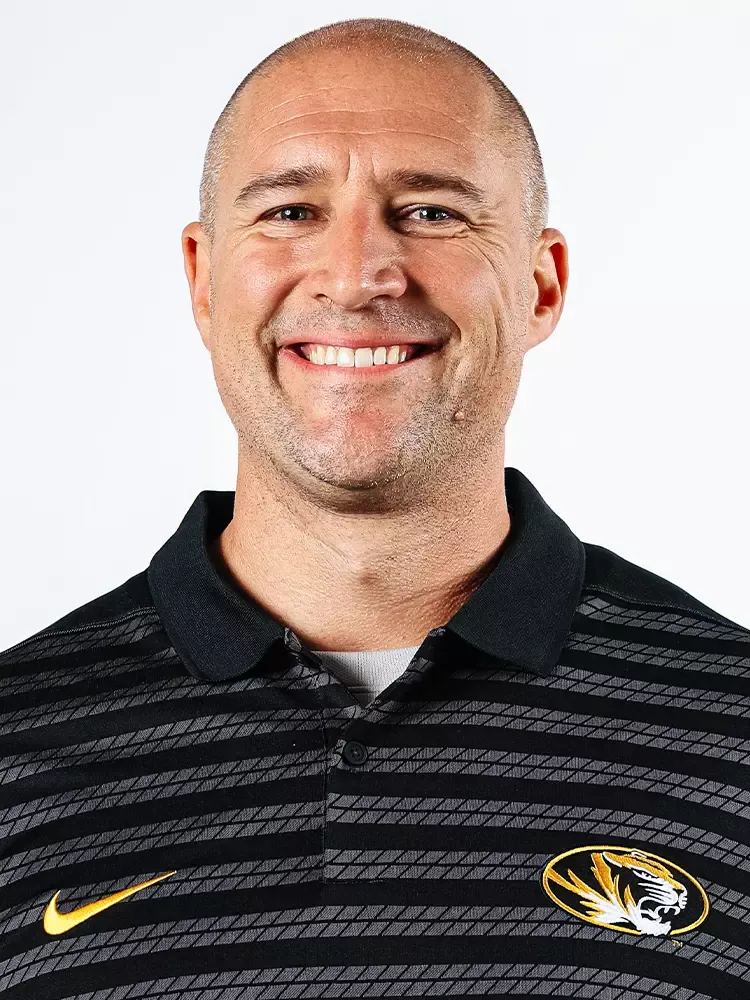 Tyler Stuart 2025-26 Headshot