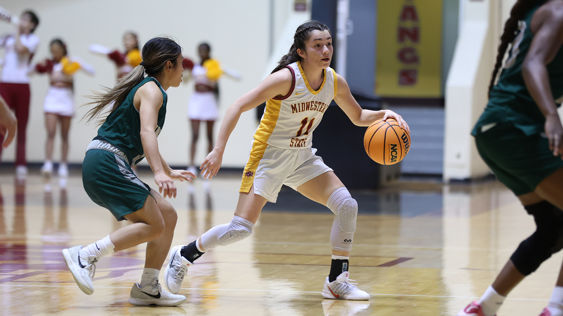 26_1_15_WBB_ENMU_Car.Cortez (1)