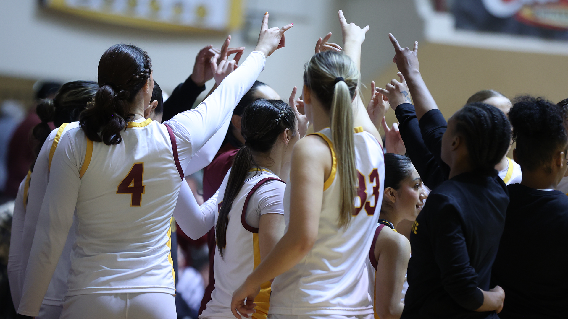 26_1_15_WBB_ENMU_Team (1)