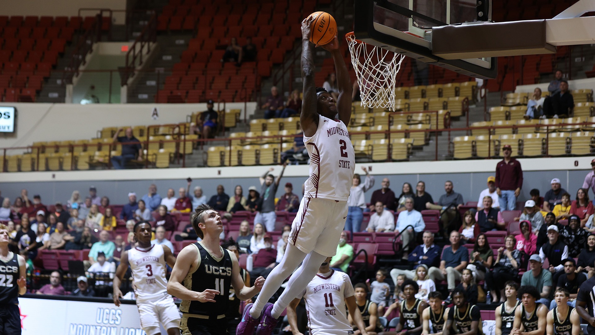 25_11_14_MBB_UCCS_Taylor (2)