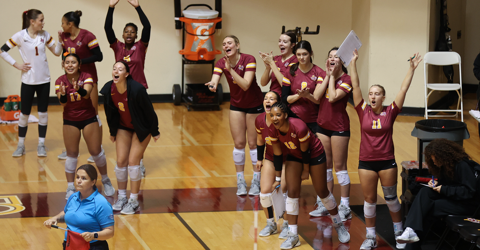 10_16_VB_TAMUK_Team (1)