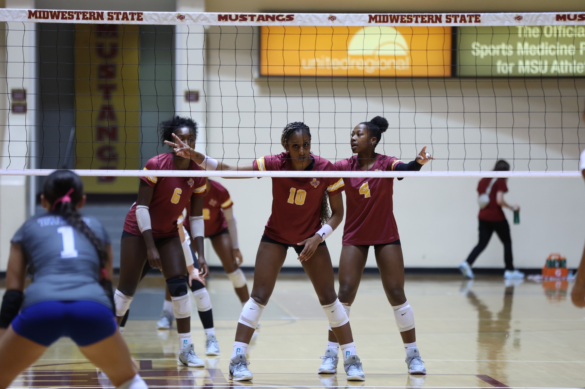 Jaiden Wright leads Mustangs against TAMUK